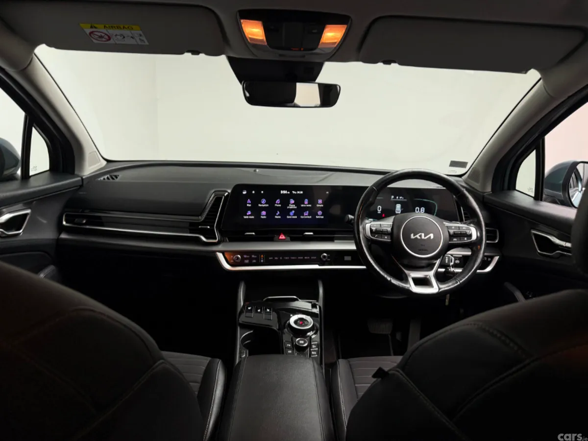 Kia Sportage MPV, Diesel, 2022, Grey