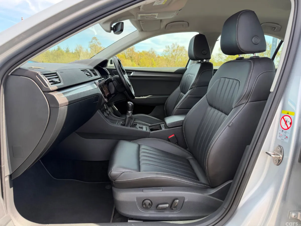 Skoda Superb Saloon, Diesel, 2021, Grey