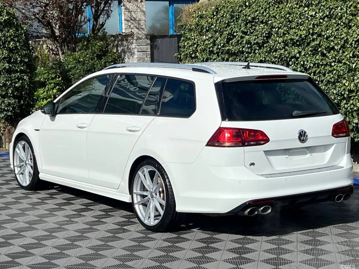 Volkswagen Golf Estate, Petrol, 2016, White