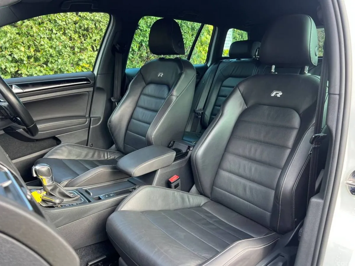Volkswagen Golf Estate, Petrol, 2016, White