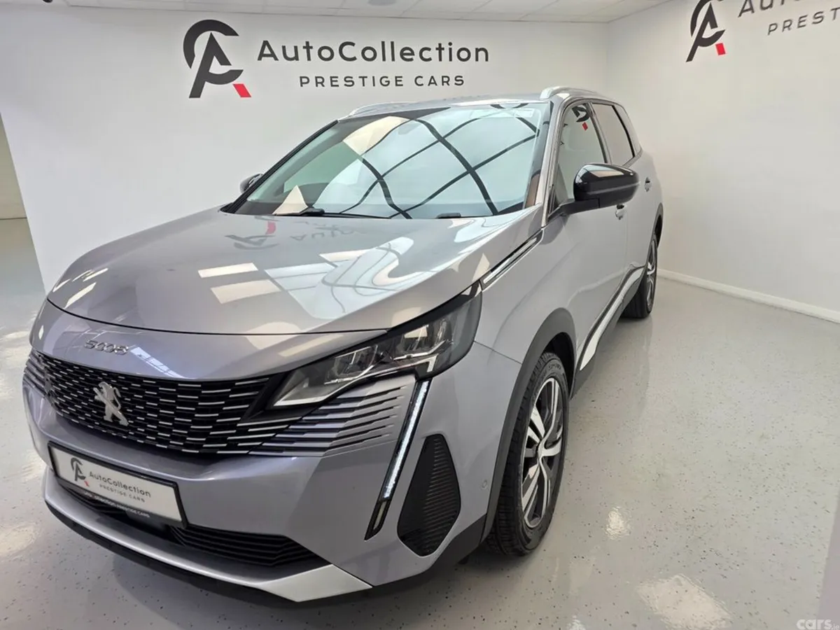 Peugeot 5008 MPV, Diesel, 2022, Grey