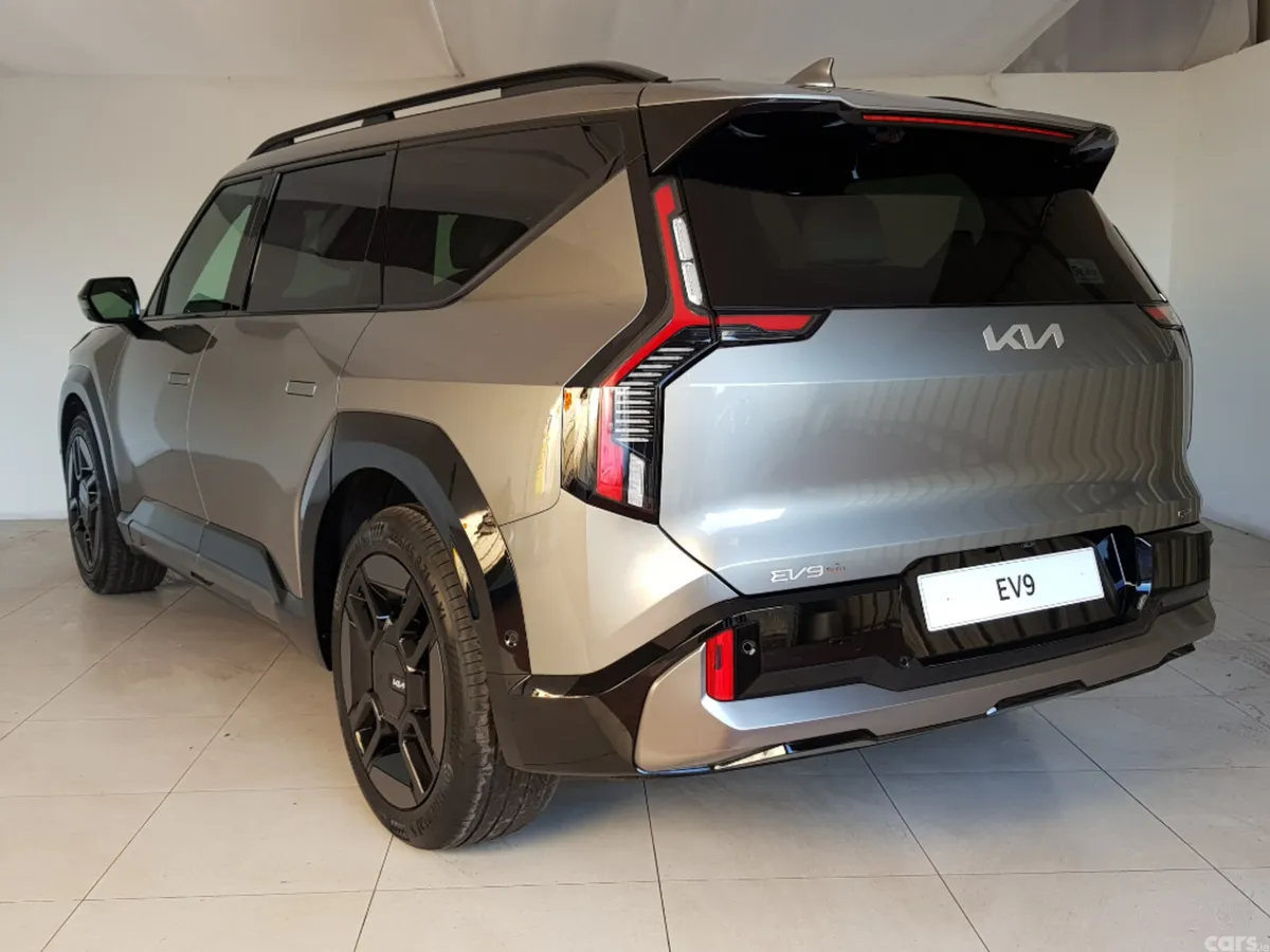 Kia EV9 Convertible, Electric, 2026, Green