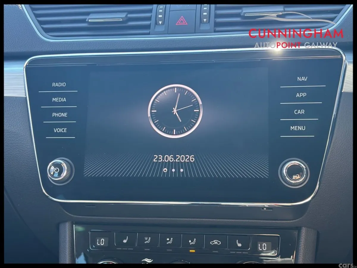 Skoda Superb Saloon, Diesel, 2023, Silver
