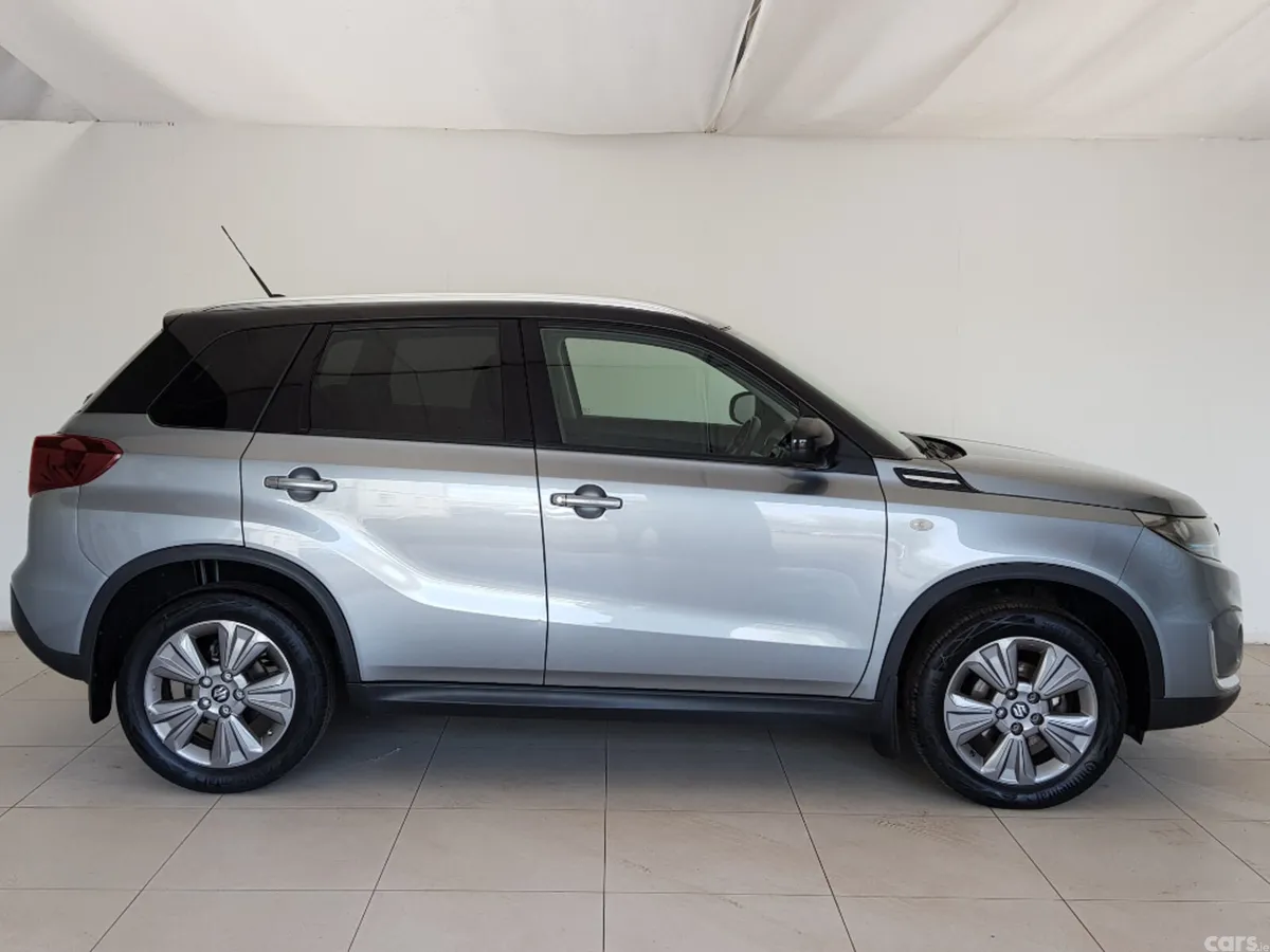 Suzuki Vitara Hatchback, Petrol, 2024, Grey