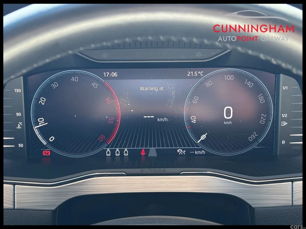 Skoda Superb Saloon, Diesel, 2023, Silver