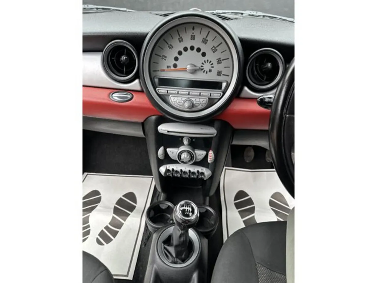 Mini Cooper Hatchback, Petrol, 2010, Red