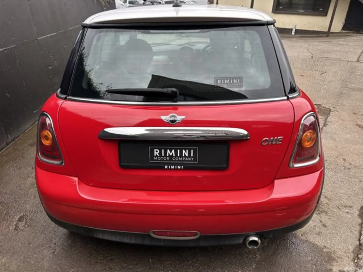 Mini Cooper Hatchback, Petrol, 2010, Red