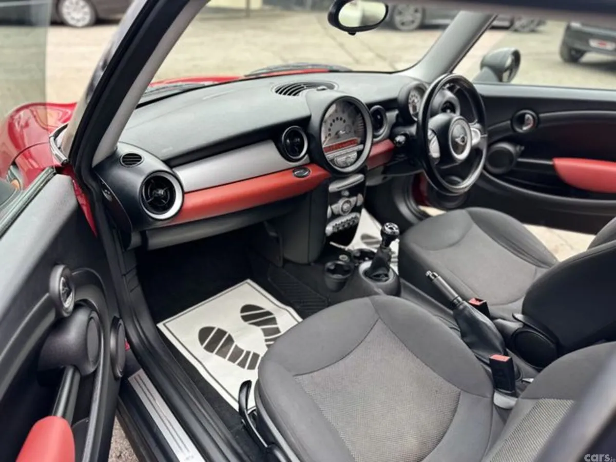Mini Cooper Hatchback, Petrol, 2010, Red