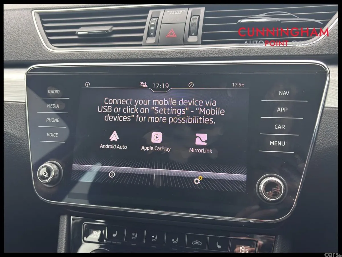 Skoda Superb Saloon, Diesel, 2023, Grey