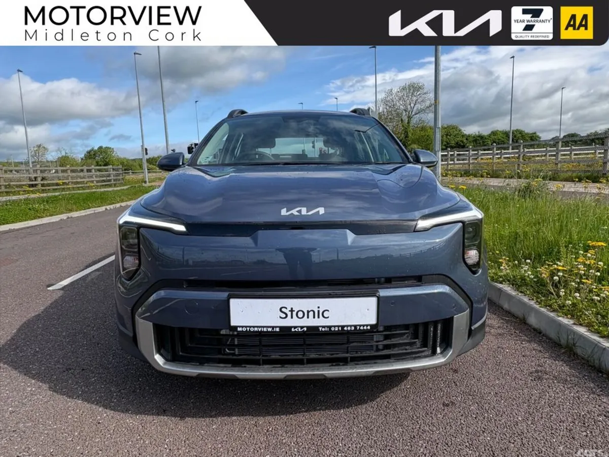 Kia Stonic Hatchback, Petrol, 2027, Blue