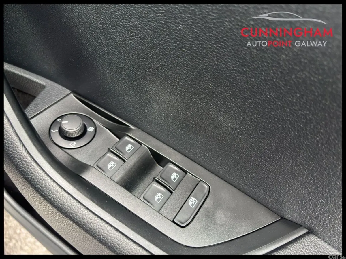 Skoda Superb Saloon, Diesel, 2023, Grey