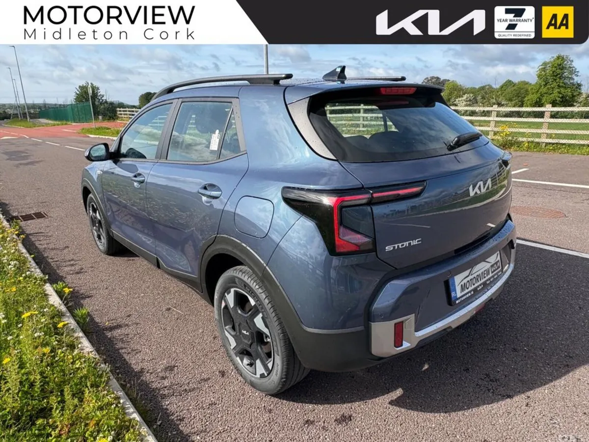 Kia Stonic Hatchback, Petrol, 2027, Blue