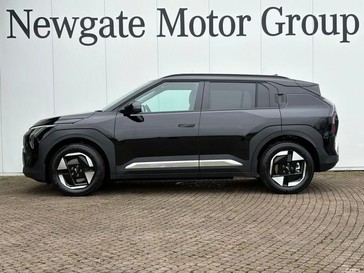Kia EV3 Hatchback, Electric, 2027, Black