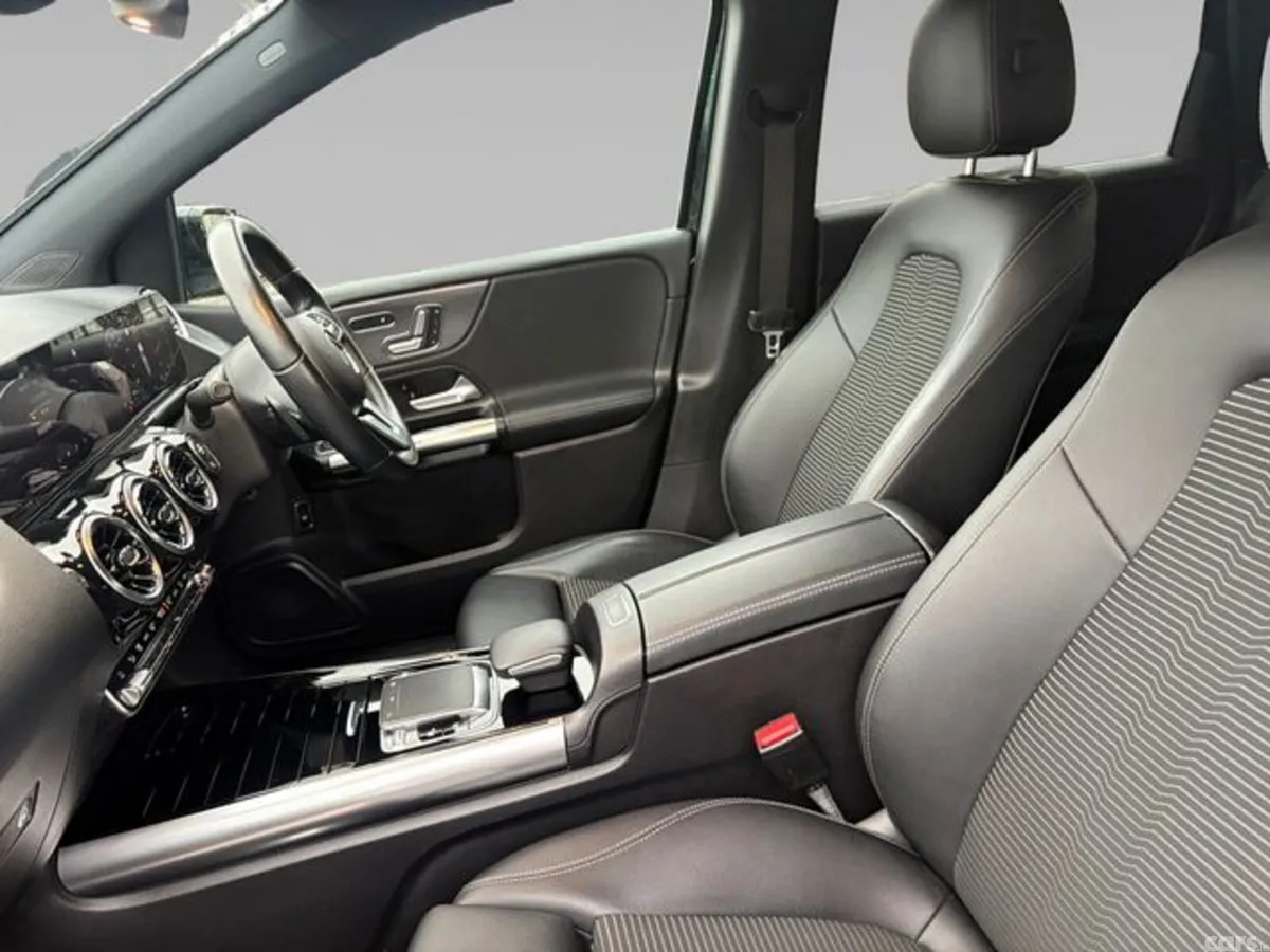 Mercedes-Benz B-Class Hatchback, Petrol, 2019, Black