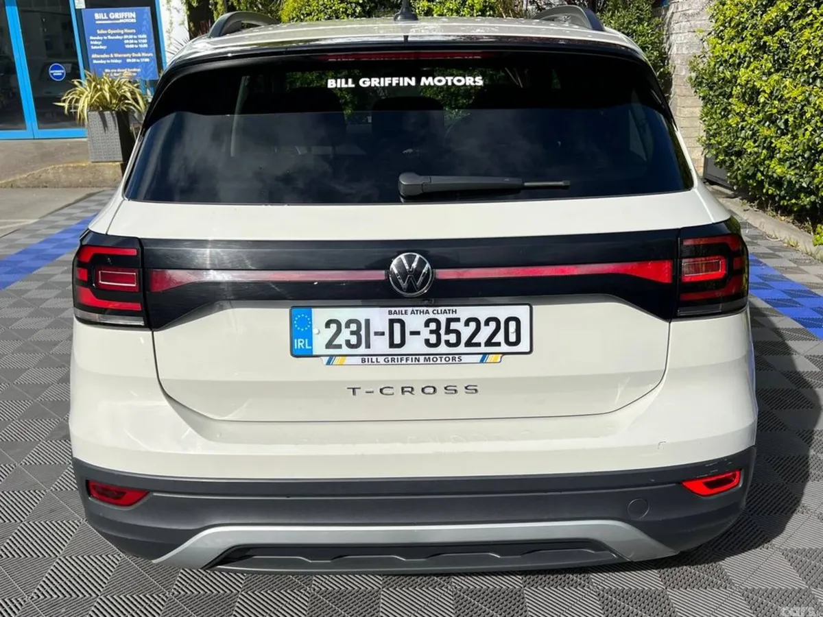 Volkswagen T-Cross SUV, Petrol, 2023, Grey