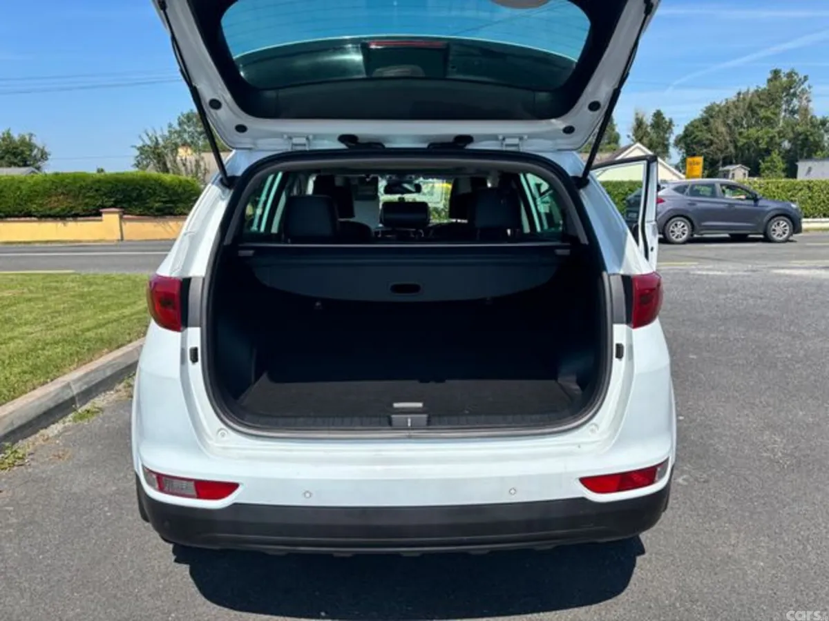 Kia Sportage MPV, Diesel, 2017, White
