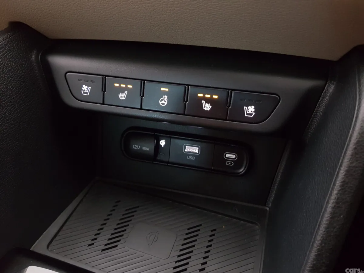 Kia Sportage MPV, Diesel, 2022, Grey