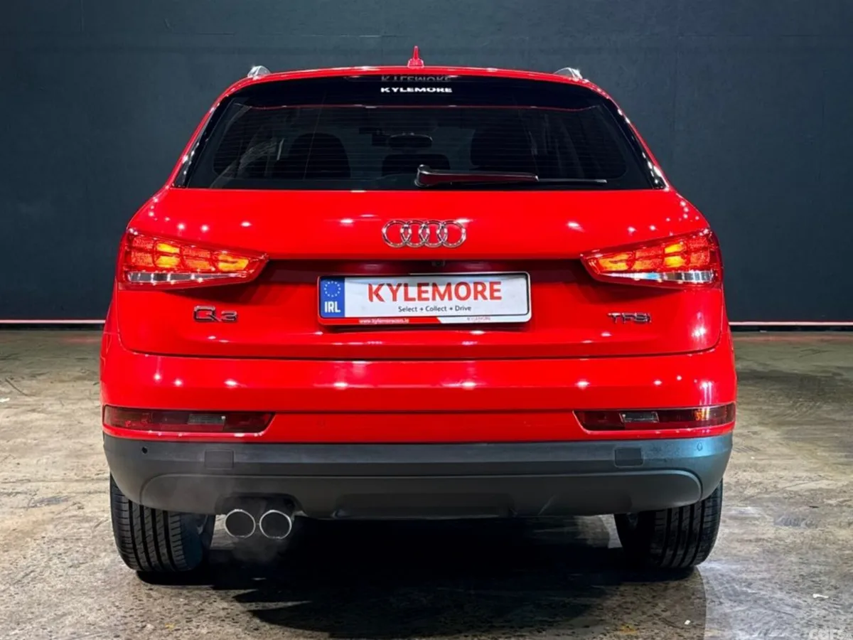 Audi Q3 SUV, Petrol, 2015, Red