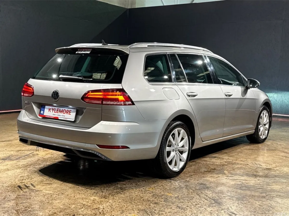 Volkswagen Golf Estate, Petrol, 2019, Silver