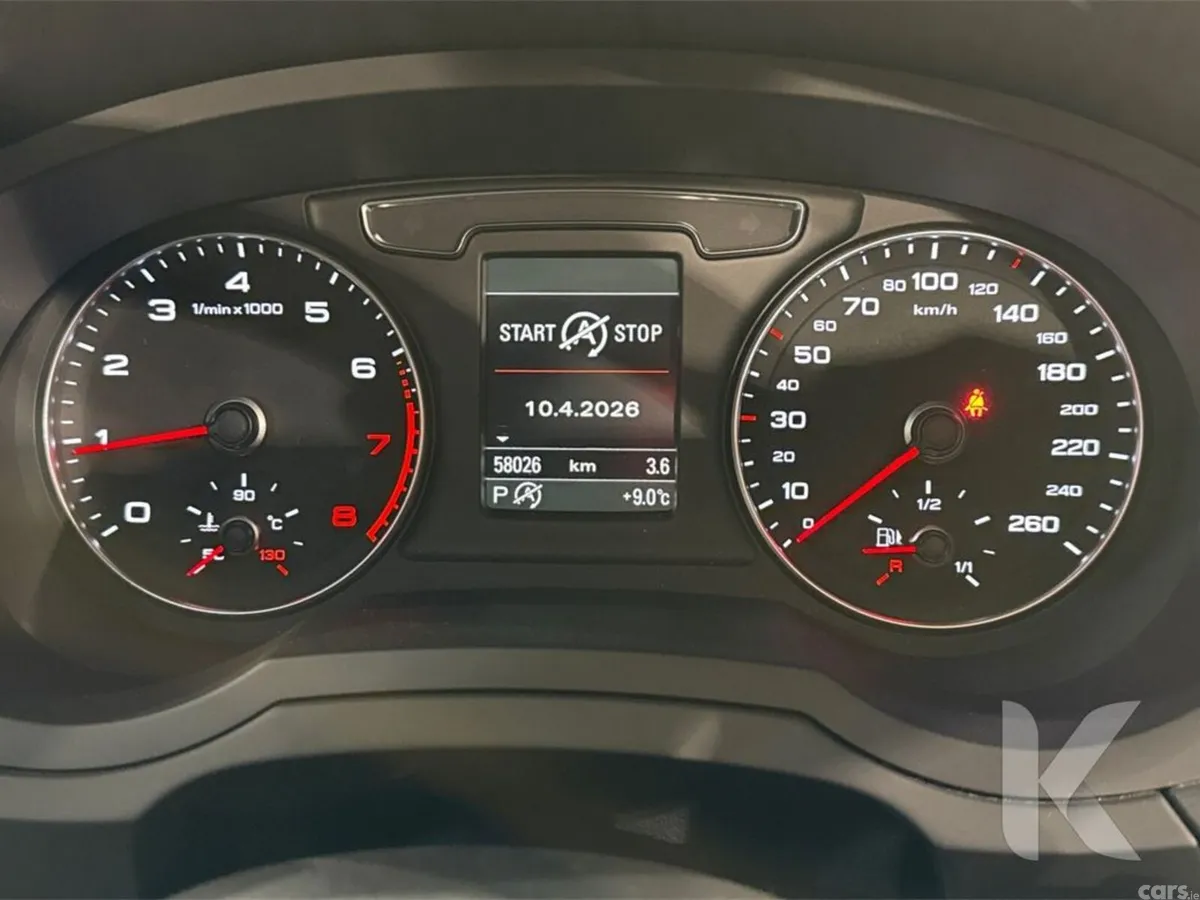 Audi Q3 SUV, Petrol, 2015, Red