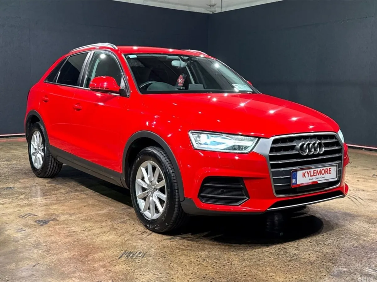 Audi Q3 SUV, Petrol, 2015, Red
