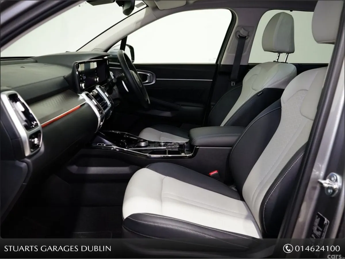 Kia Sorento MPV, Diesel, 2024, Grey