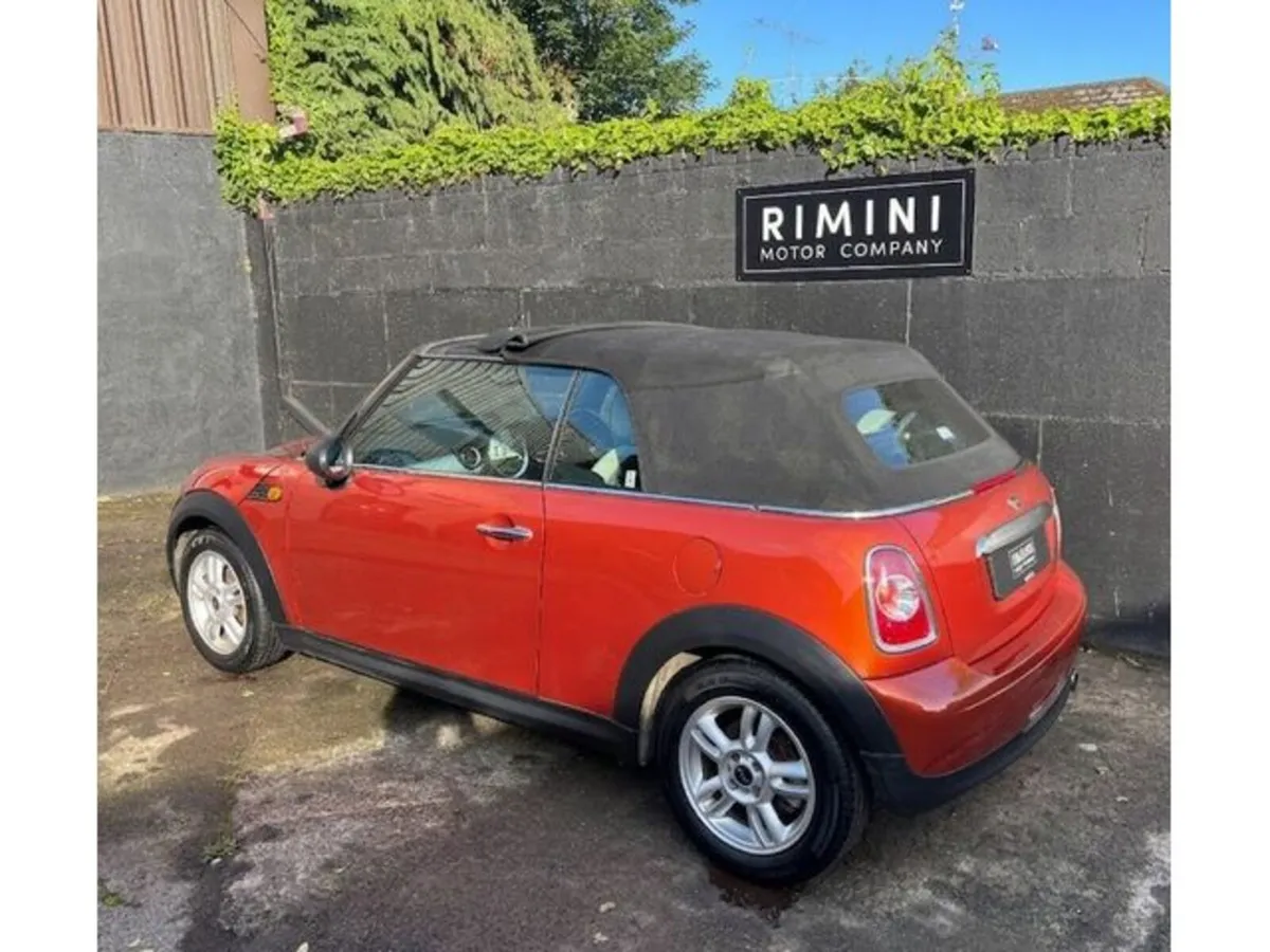Mini Cooper Convertible, Petrol, 2012, Orange