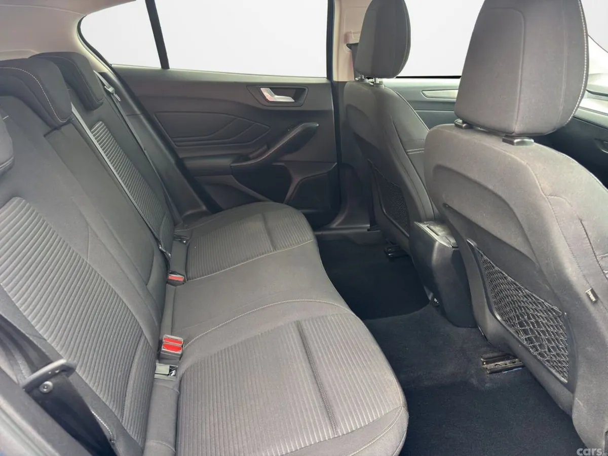 Ford Focus Hatchback, Diesel, 2020, Blue