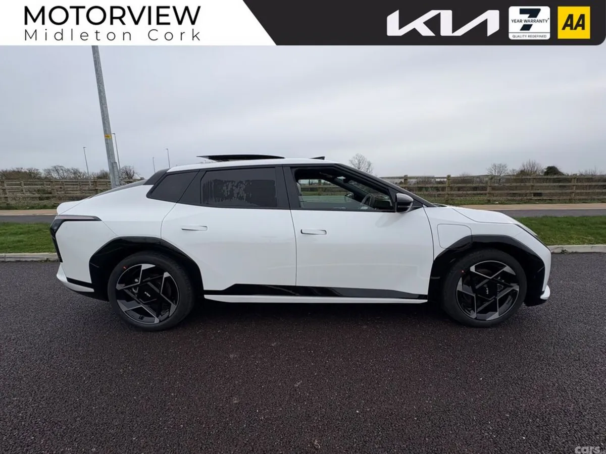 Kia EV4 Saloon, Electric, 2027, White