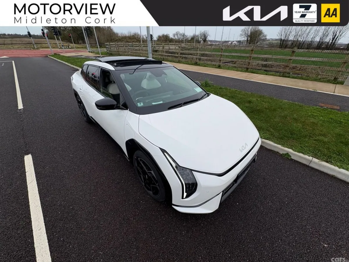 Kia EV4 Saloon, Electric, 2027, White