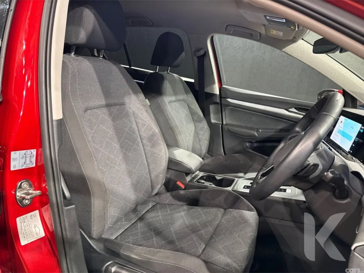 Volkswagen Golf Hatchback, Petrol Hybrid, 2023, Red