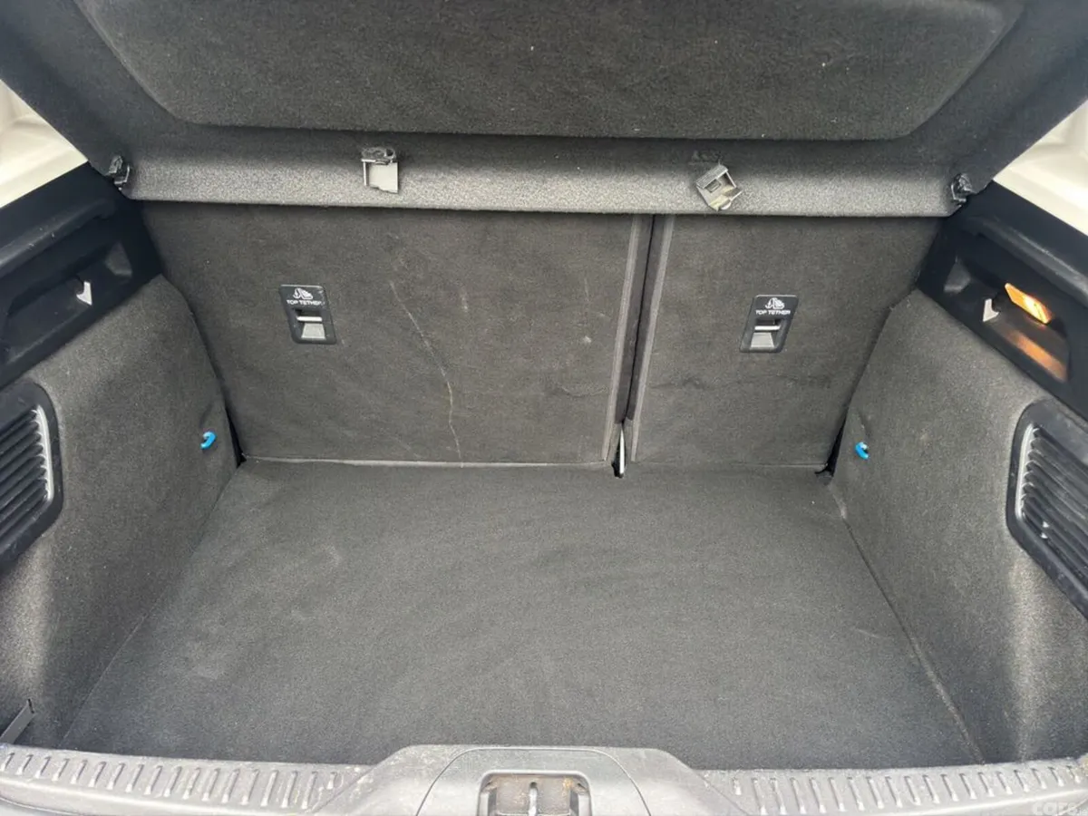 Ford Focus Hatchback, Diesel, 2020, Blue