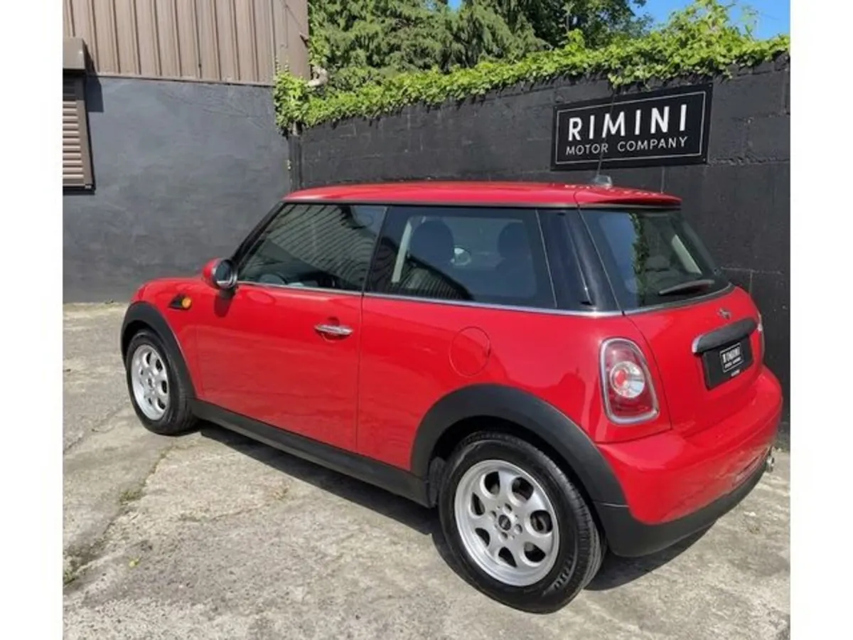 Mini Cooper Hatchback, Petrol, 2012, Red