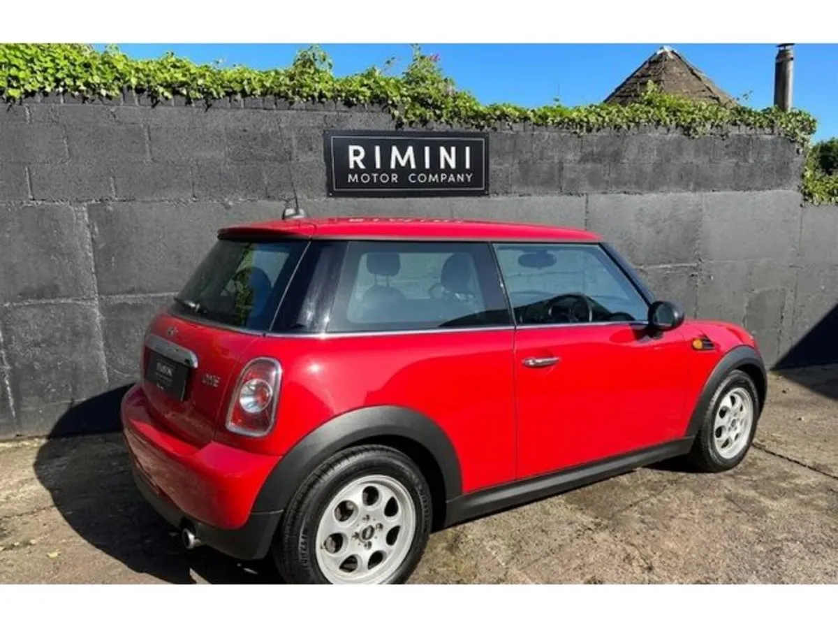 Mini Cooper Hatchback, Petrol, 2012, Red