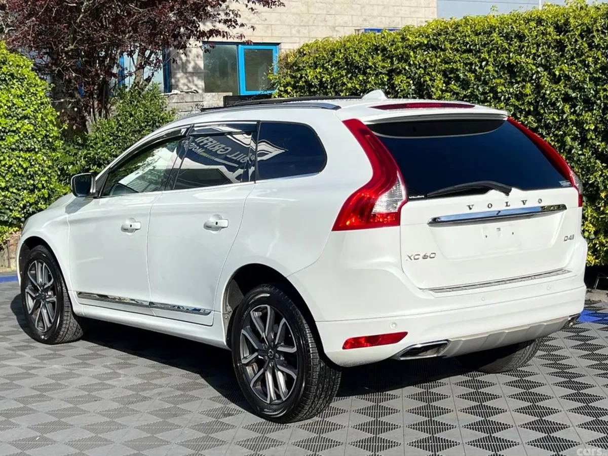 Volvo XC60 SUV, Diesel, 2017, White