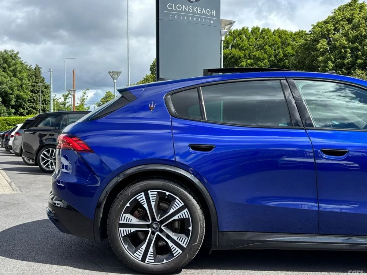 Maserati Other Estate, Electric, 2024, Blue