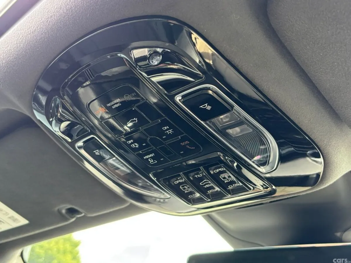 Maserati Other Estate, Electric, 2024, Blue