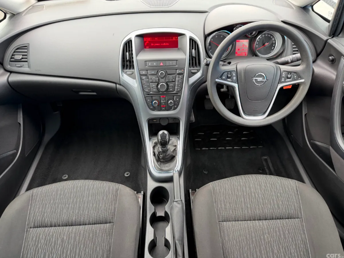 Opel Astra Saloon, Diesel, 2016, Silver