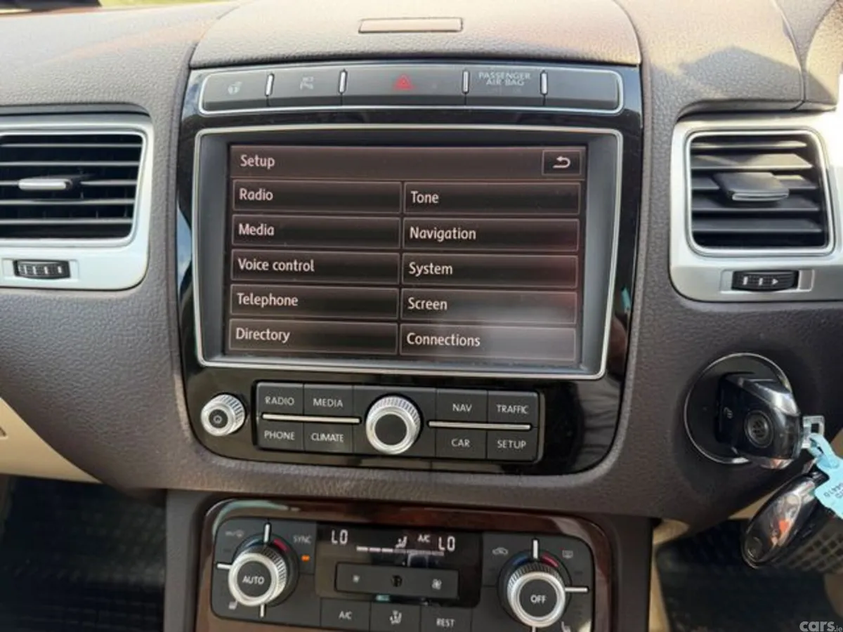 Volkswagen Touareg SUV, Diesel, 2016, Grey