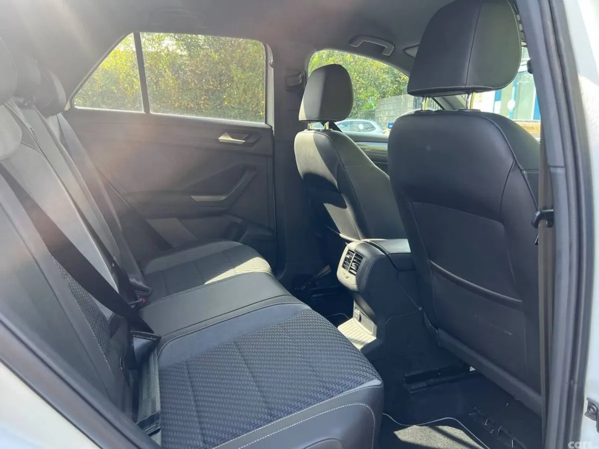 Volkswagen T-Roc SUV, Diesel, 2020, White