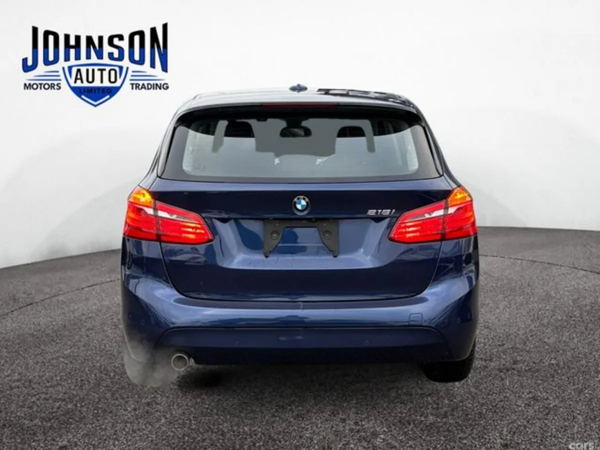 BMW 2-Series Hatchback, Petrol, 2016, Blue