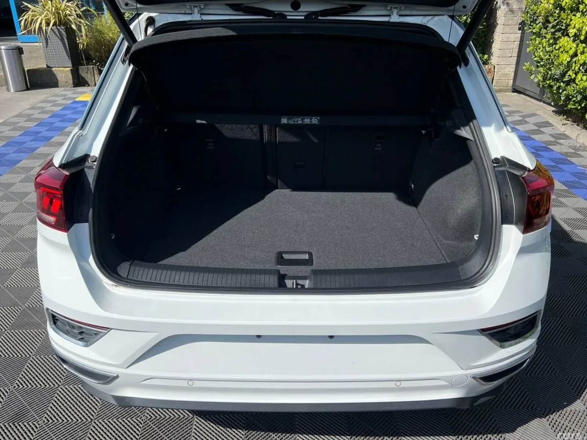 Volkswagen T-Roc SUV, Diesel, 2020, White