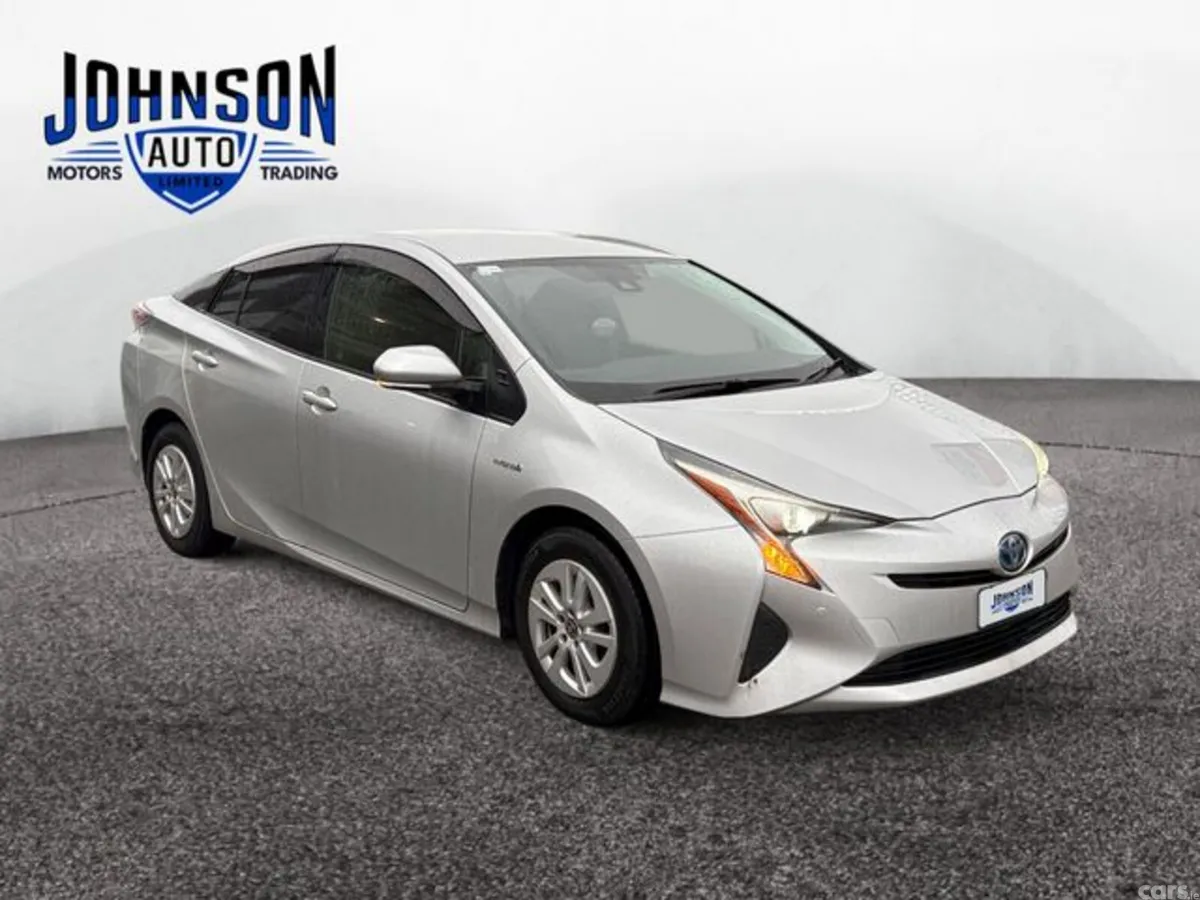 Toyota Prius SUV, Petrol Hybrid, 2017, Silver