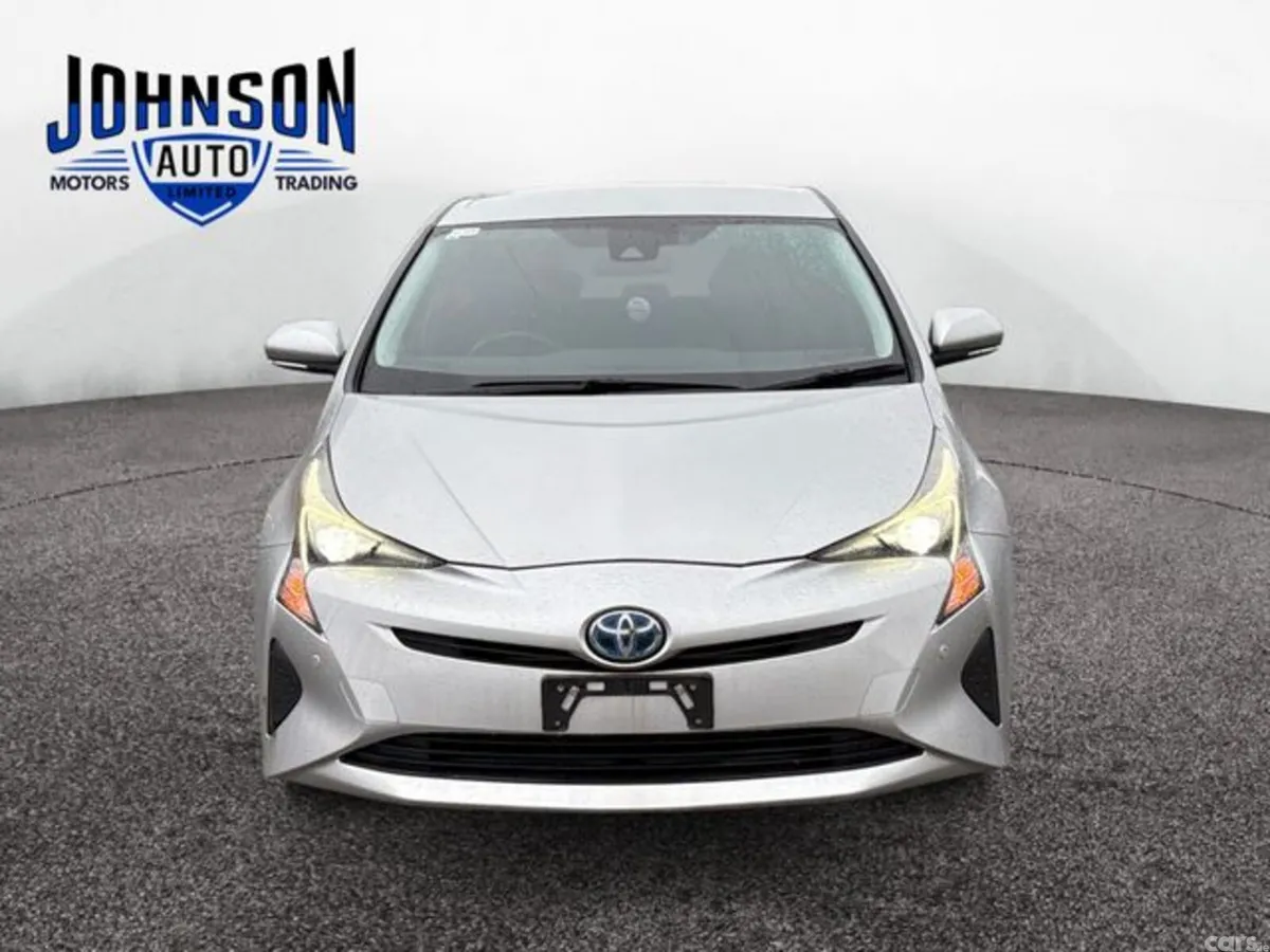 Toyota Prius SUV, Petrol Hybrid, 2017, Silver