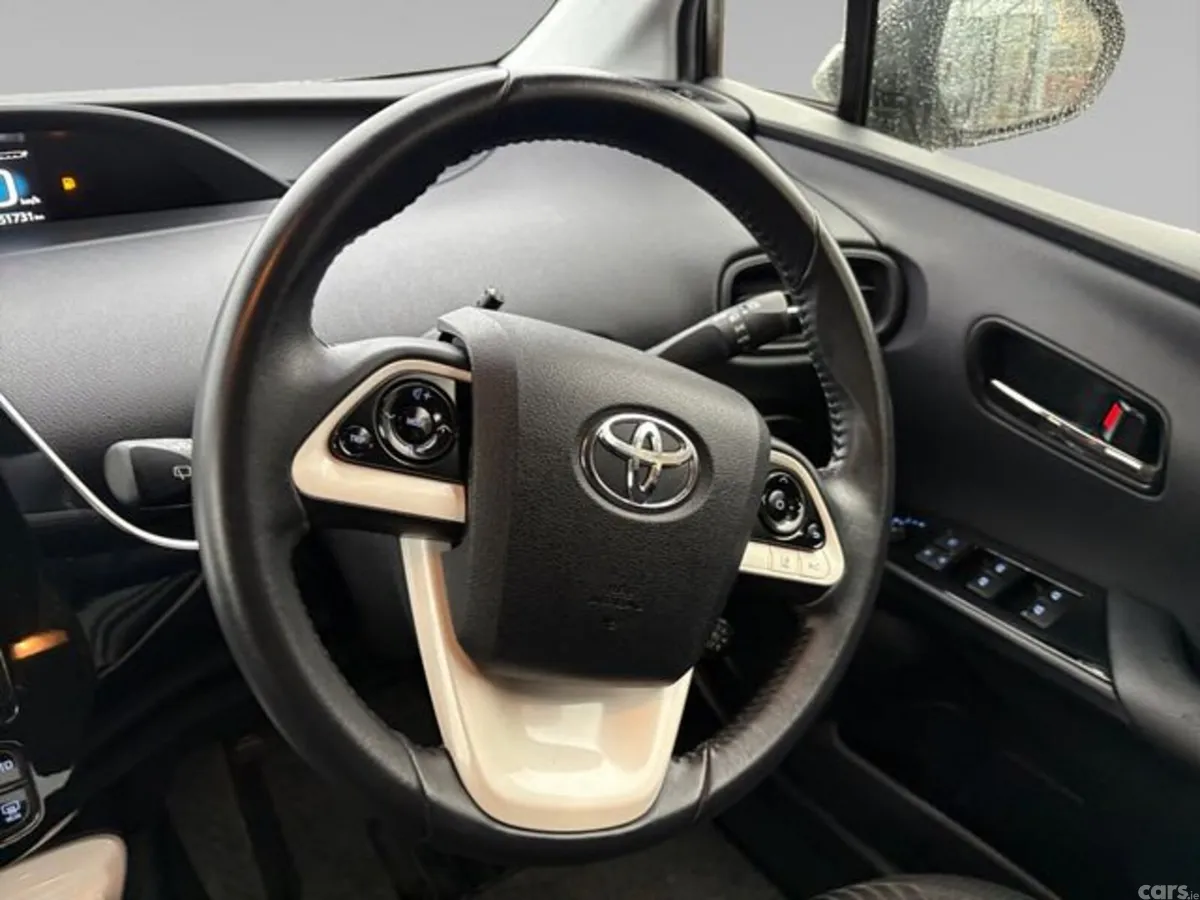 Toyota Prius SUV, Petrol Hybrid, 2017, Silver