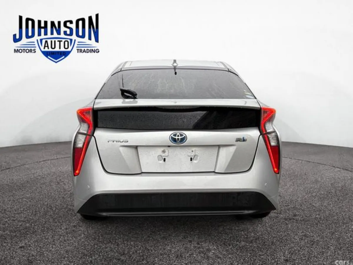 Toyota Prius SUV, Petrol Hybrid, 2017, Silver