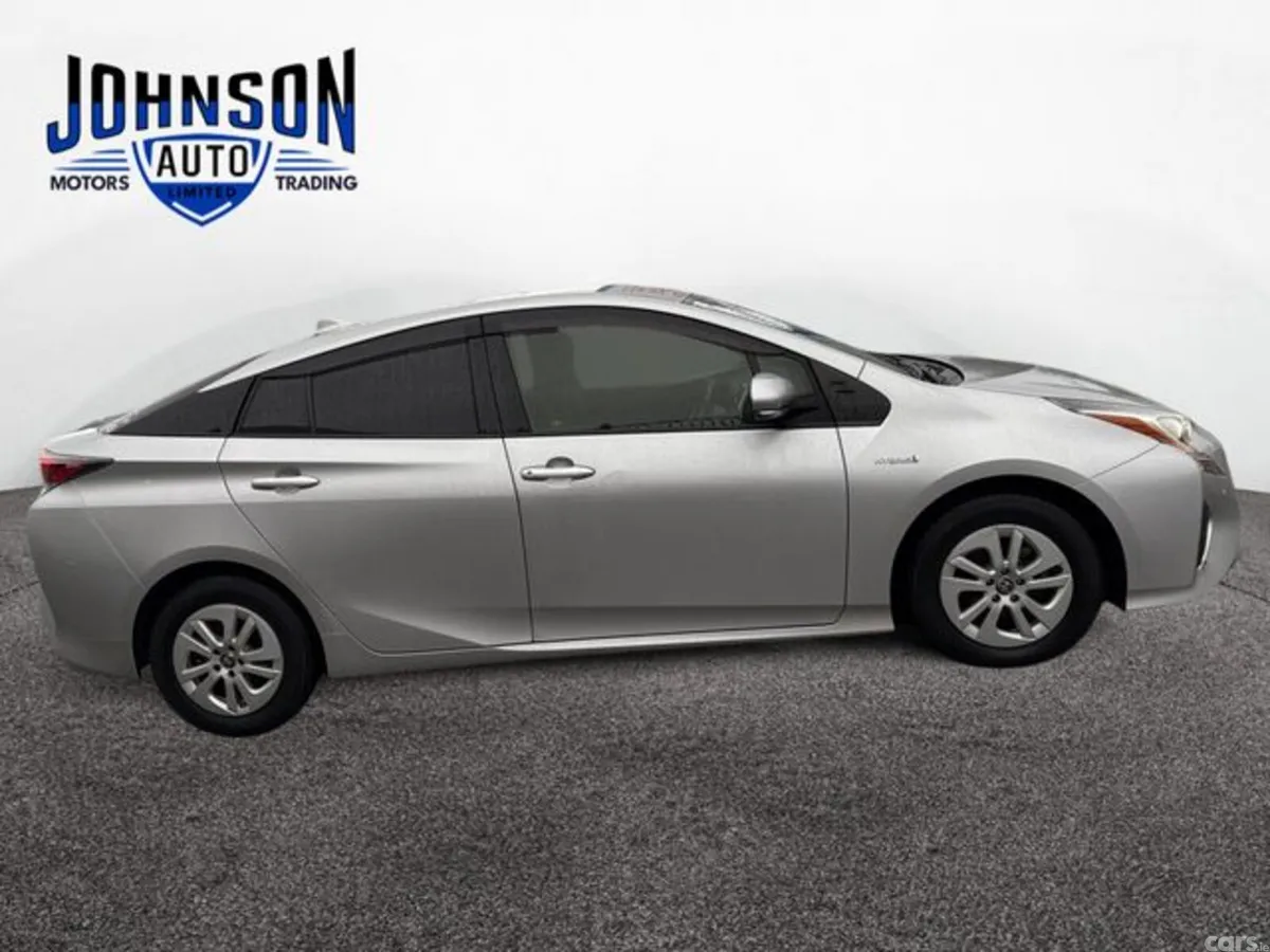 Toyota Prius SUV, Petrol Hybrid, 2017, Silver