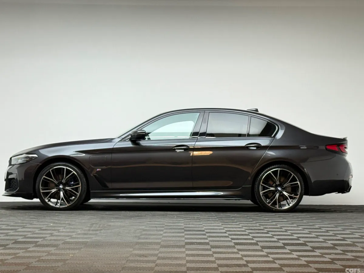 BMW 5-Series Saloon, Petrol Plug-in Hybrid, 2021, Grey