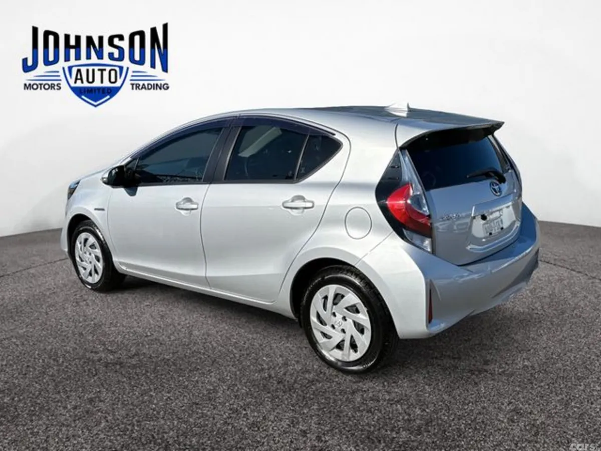 Toyota Aqua Hatchback, Petrol, 2018, Silver
