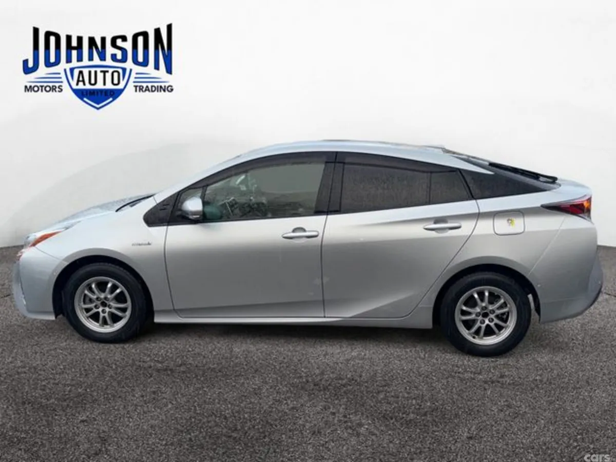 Toyota Prius MPV, Petrol Hybrid, 2016, Silver